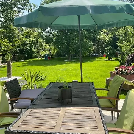 Wunderschoene Terrassenwohnung Mit Blick Ins Gruene! Meerbusch Exterior photo